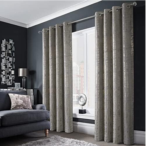 Best Velvet Curtains Dubai – Elegant & Stylish Window Solutions